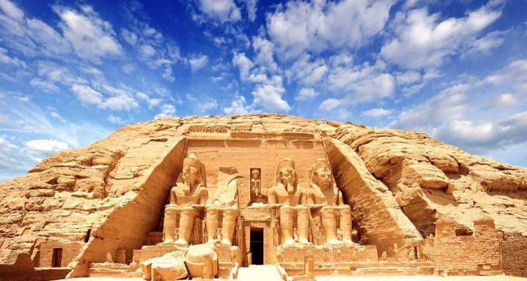 EXCURSIE LA TEMPLUL ABU SIMBEL