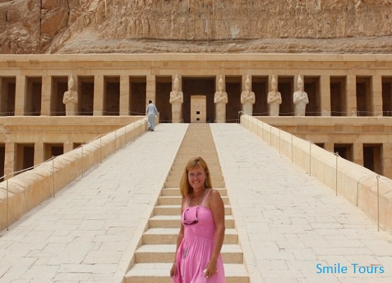 24218Smile_Tours_Luxor_Tour_From_Hurghada_1.jpg